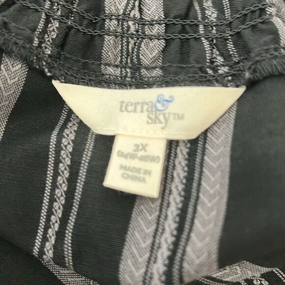 Terra & Sky Black Ruffled Tiered Dress Tie VNeck Long Bishop Sleeve Maxi Plus 3X - Picture 11 of 14